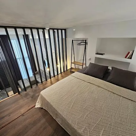 Loftaki Skg Apartment *
